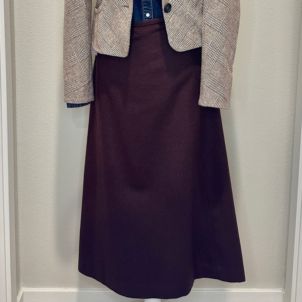 Preowned BANANA REPUBLIC WOOL BURGANDY MIDI SKIRT SZ 2